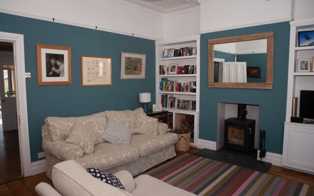 Beautiful 3 Bedroom House in Bishopston