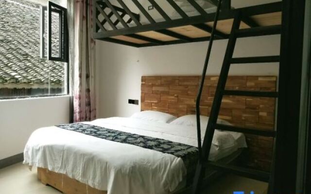 Yinxiang Xijiang Resort Hotel