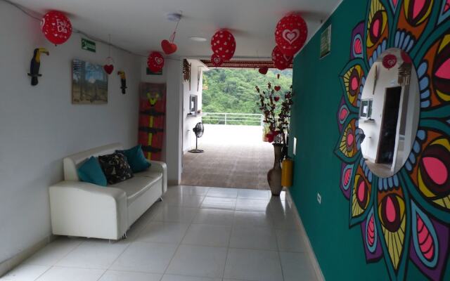 Hostal Alto De La Montaña