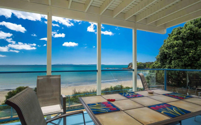 By the Bay Beachfront Apartments