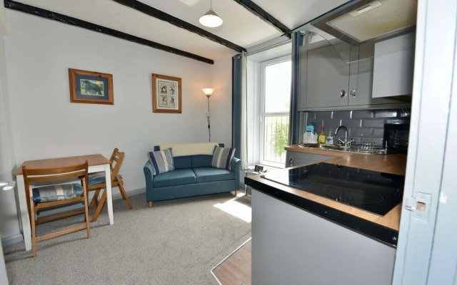 Quirky & Cosy Apartment in Brixham Centre, Devon