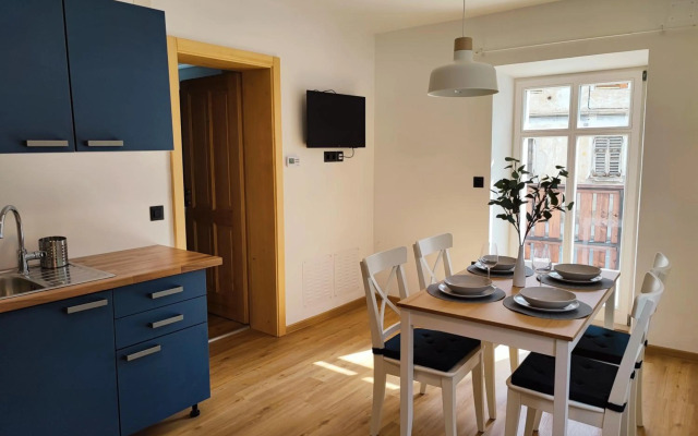 HIŠA NA VOGALU Apartments near Lake Bled