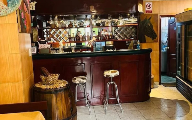 Hotel Estrellita Inn