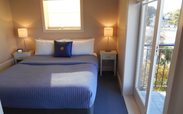 Apartments on Star – Guest Rooms – Sandy Bay