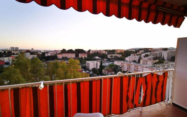 Superbe 3P 57M2 Antibes Parking Privé