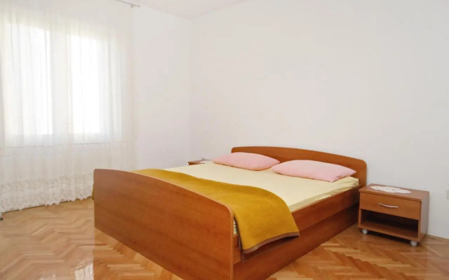 Apartments by the sea Supetar, Brac - 6040