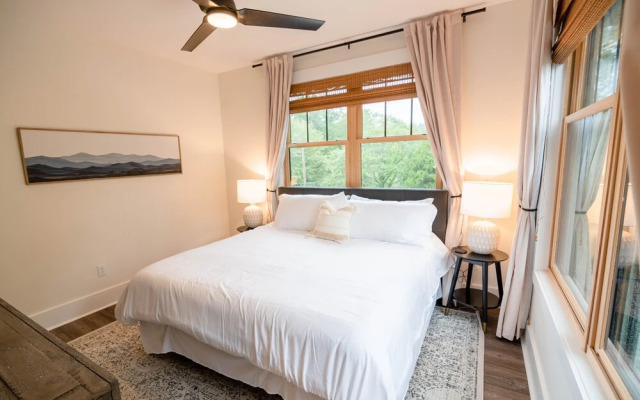 Appalachian at Main and Pine