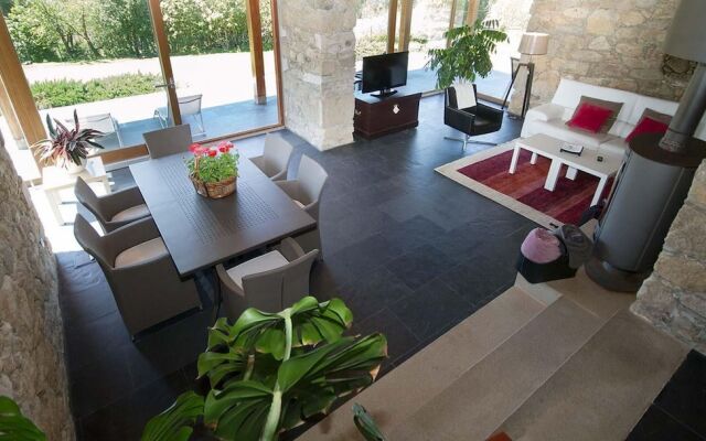 House - 3 Bedrooms - 107757