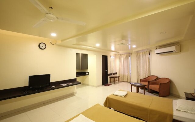 Hotel Kohinoor Square