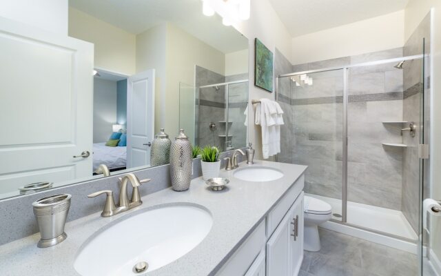 Tr_531r Champions 8 Bedroom Home