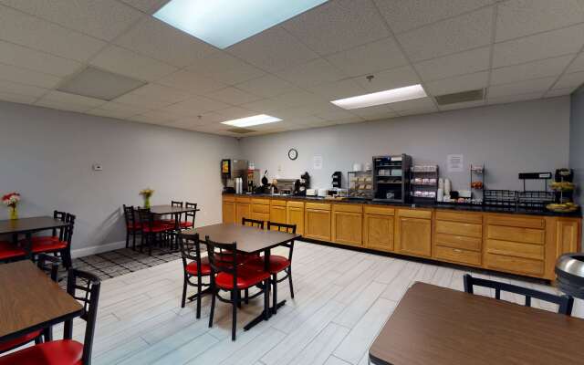 Ramada by Wyndham Strasburg/Shenandoah Valley