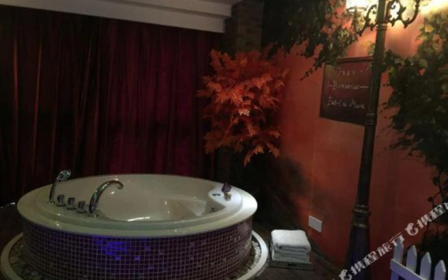 Rose Lover Hotel