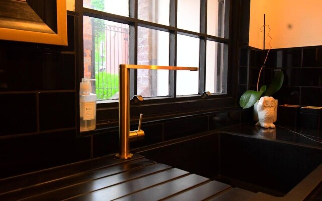 Stunning 2 bed Apartment, in the Heart of Exeter