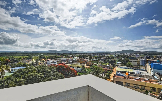 Itsy Hotels Shrey'S Inn Mallandur Road