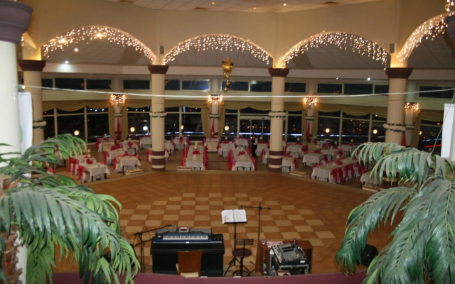 Nysa Hotel