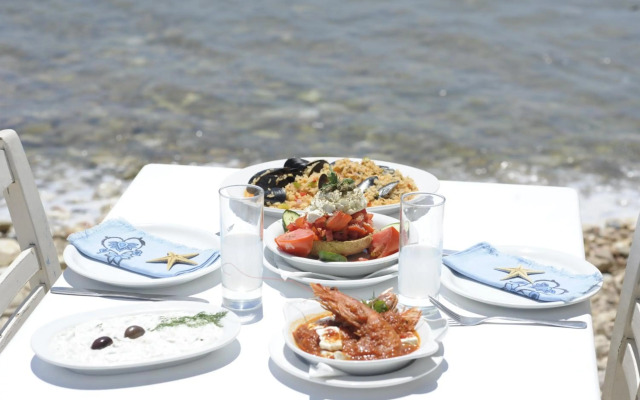 Galatis Hotel