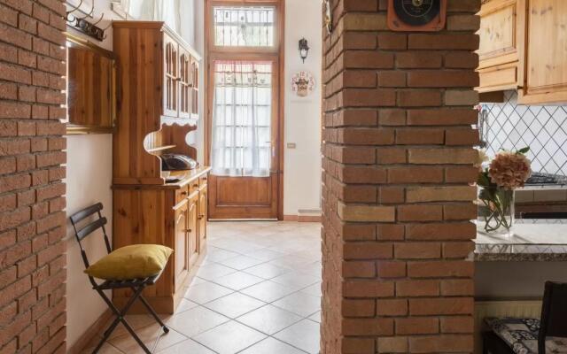 ALTIDO Flowery Nest: 1-BR Flat in Cernobbio