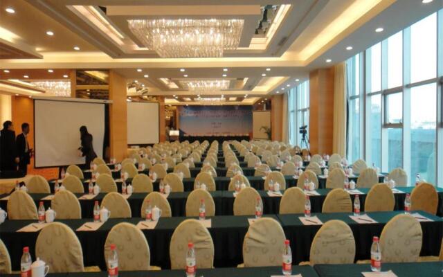 Dalian Bolt Hotel