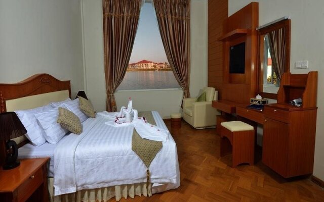 Nwe Tha Ki Hotel