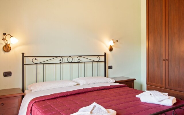 Luxurious Holiday Home in Marsciano With Swimming Pool