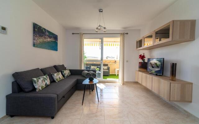 N&A Golondrinas Recently Renovated 2bdr Apt