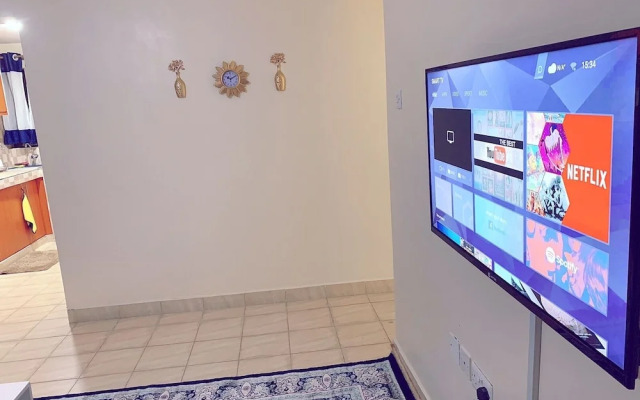 Lux Suites Polytech Court Apartments