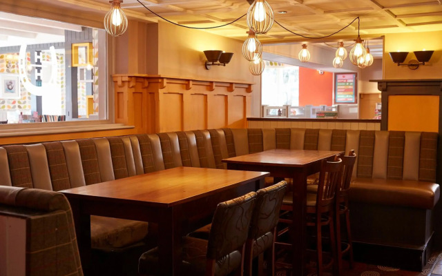 Darrington Hotel