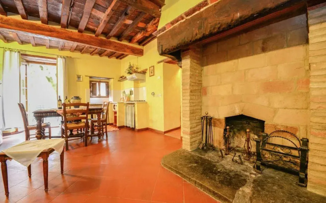 Stunning Holiday Home in Umbria with Hot Tub