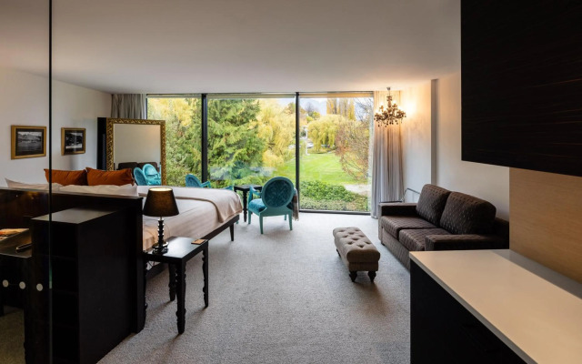 Queenstown Park Boutique Hotel