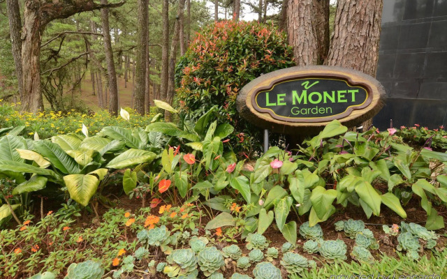 Le Monet Hotel