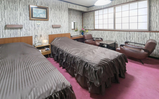 Riverside Hotel Shoei