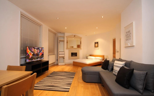 Cosy Studio Oxford Street Best Location