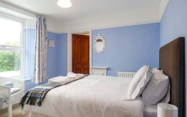Hillview Cottage