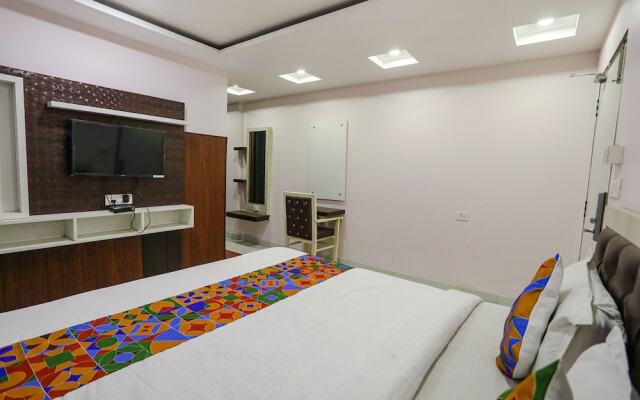 Fabhotel Leaf Paradise