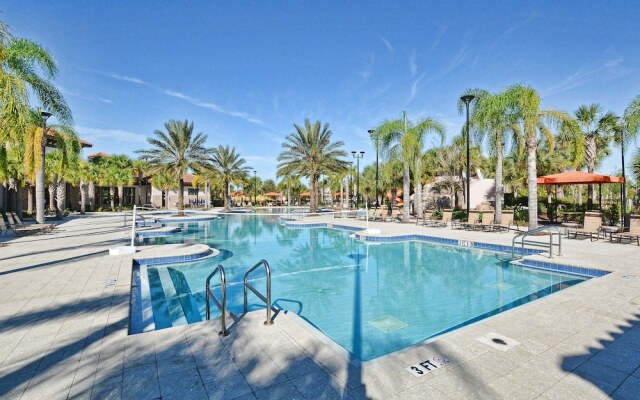 Tvpm-4638td/sr 5 Bedroom Townhouse by RedAwning