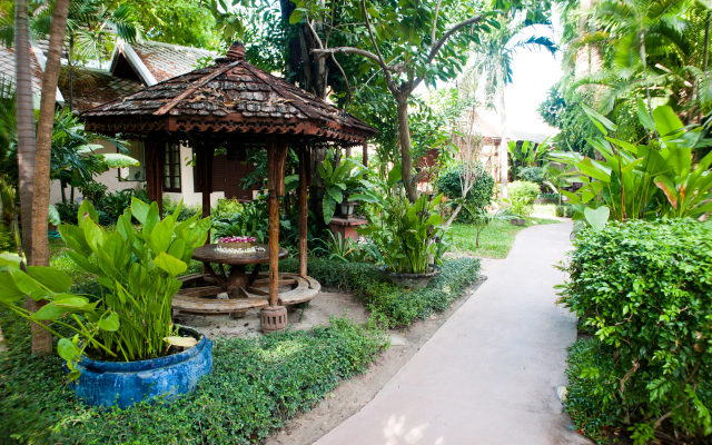 Montien House Chaweng Beach Resort