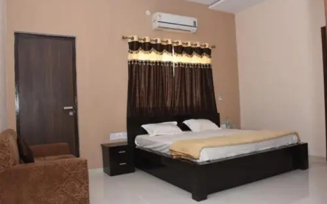 Hotel PoshLux