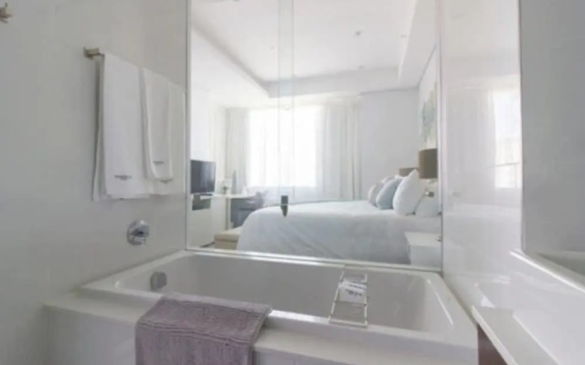 Sandton Skye Apartment - 616