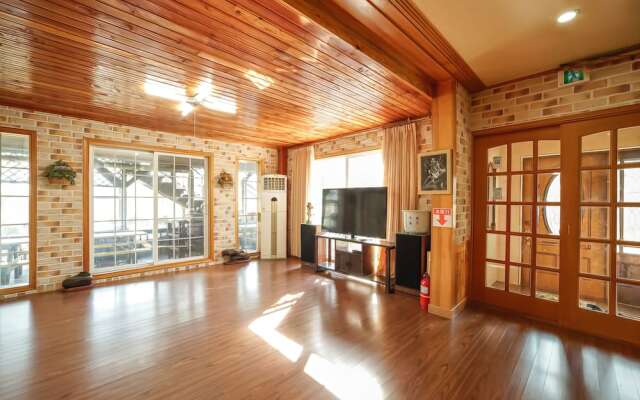 Ganghwadoforest Pine Pension