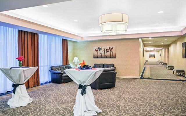 Holiday Inn Roanoke-Tanglewood-Rt 419&i581 by IHG