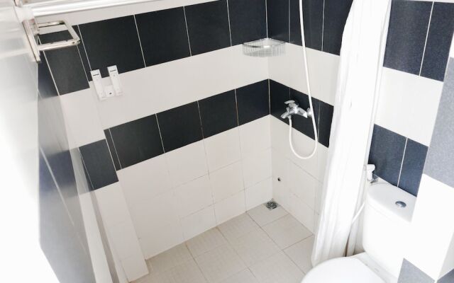 Retras Hostel