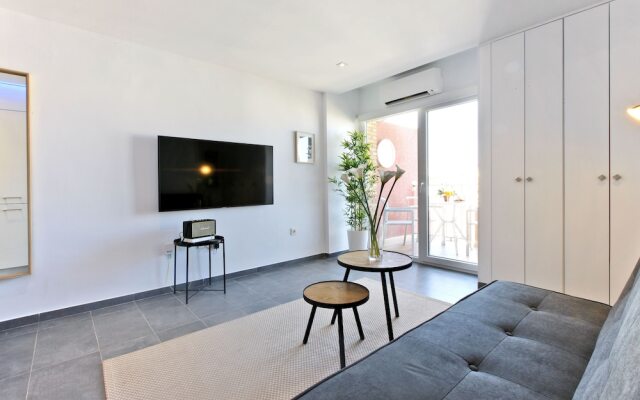 Minerva Suite I by Madflats Collection