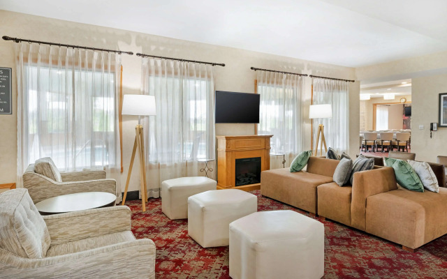 Best Western Plus Howe Inn