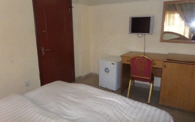Kebbi Hotel