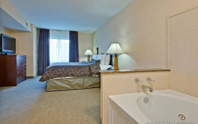 Hawthorn Suites by Wyndham Williamsville Buffalo Airport
