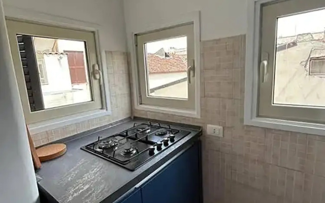 Manzoni Blue House by Ghor