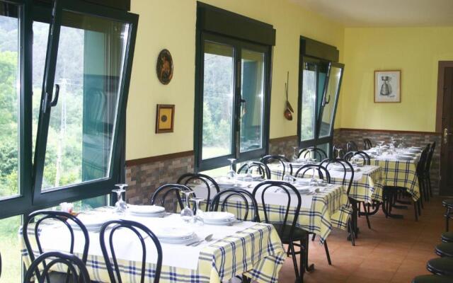 Hotel Restaurante Canero