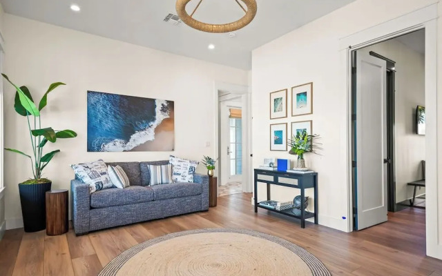 Blue Water Villa 304 SUN