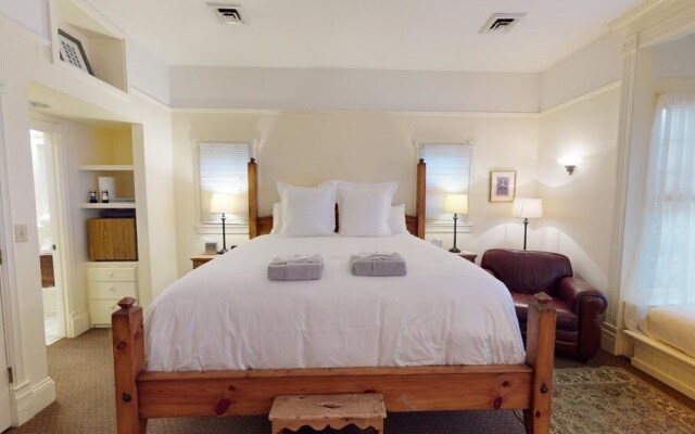 Preston Suite #8