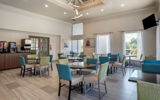 Best Western Carlton Suites